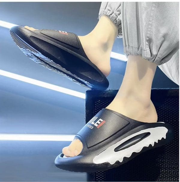 New Summer Sneaker Slippers For Women Men Thick Bottom Platform Slides Soft Eva Hollow Unisex Sports Sandals Casual Beach Shoes
