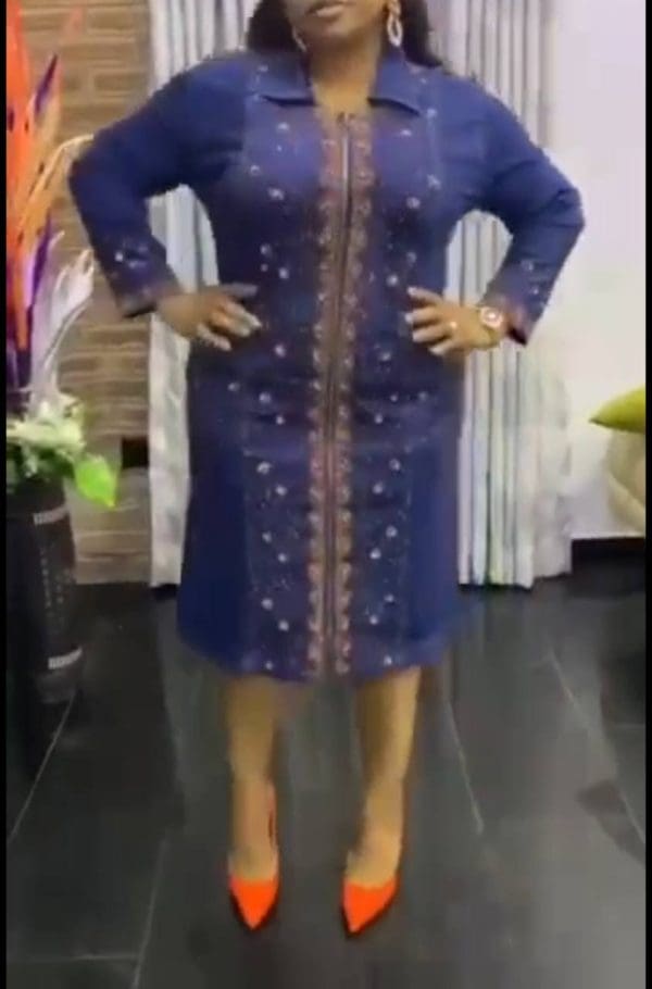 Women 1 PC Denim Blue Jean Dress With Front Glittering Stones Design Front Zip Up & Two Front Pockets Causal/Formal Wear Size 58